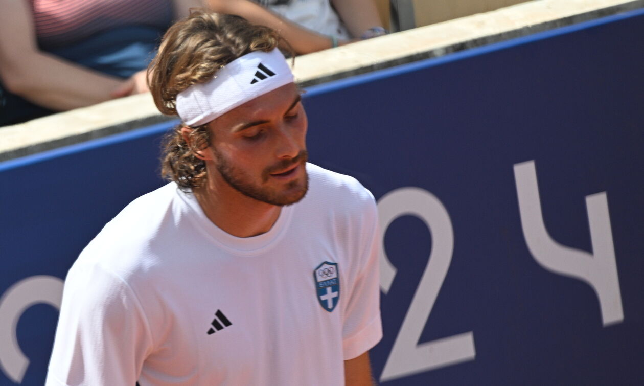 Wimbledon: Εγκατέλειψε ο Τσιτσιπάς