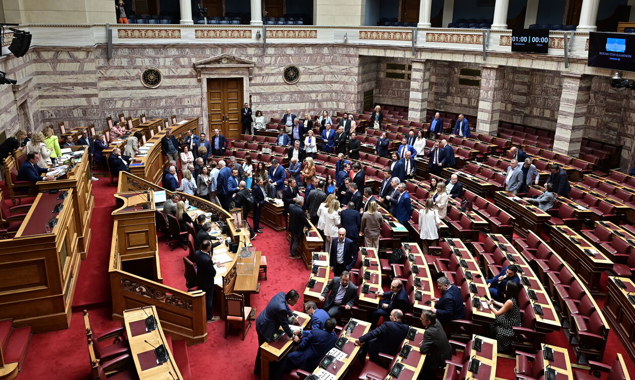 Βουλή: Απορρίφθηκαν οι προτάσεις για Προανακριτική κατά Βορίδη και Αυγενάκη
