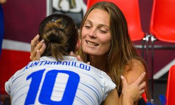Βασιλαντωνάκη: «Χαίρομαι που τα κορίτσια είναι κοντά μου» (vid)