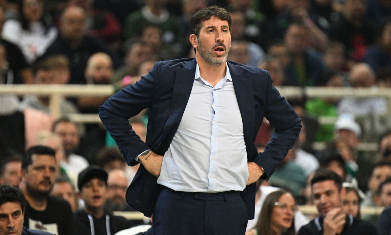 Στο νοσοκομείο λόγω μόλυνσης ο προπονητής της Εθνικής Γερμανίας, Άλεξ Μουμπρού