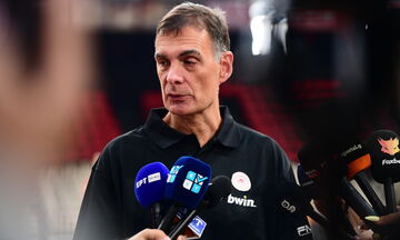 Μπαρτζώκας: «Πάντα κοιτάμε στην αγορά - Δεν θα πάρουμε παίκτη επειδή μας πιέζουν στα social media»