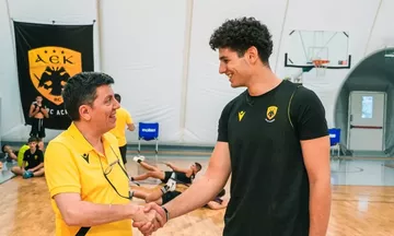 AEK: Πήρε τον Μπιλιώνη 