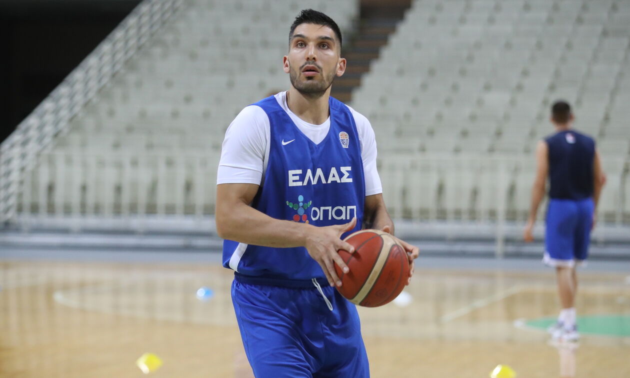 Κασελάκης: «Είναι σημαντική η νοοτροπία που θα έχει η Εθνική στο ξεκίνημα της»