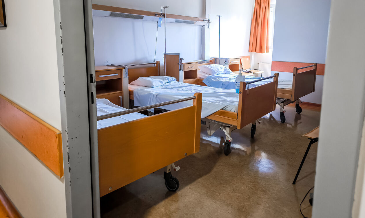 Σε αναστολή ο διευθυντής της καρδιοχειρουργικής του Ιπποκράτειου για το «χρυσό φακελάκι»
