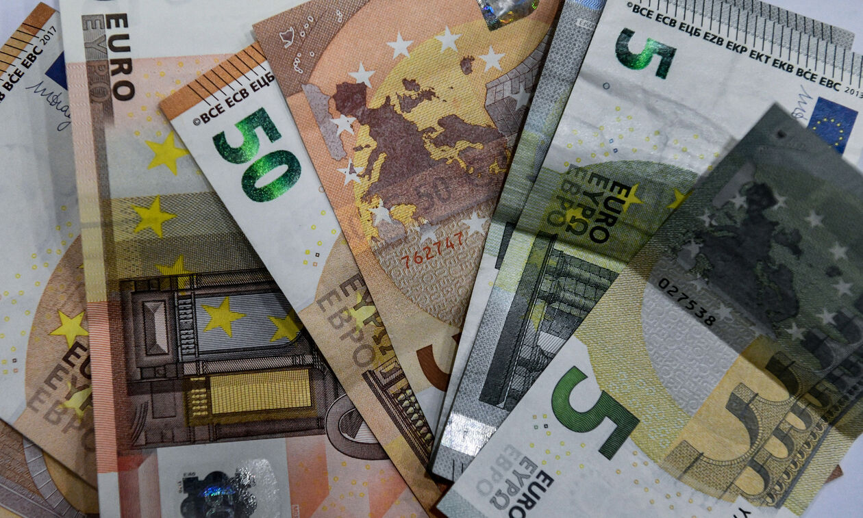 Στα 3,54 δισ. ευρώ τα χρέη του Δημοσίου προς τους ιδιώτες τον Ιούλιο