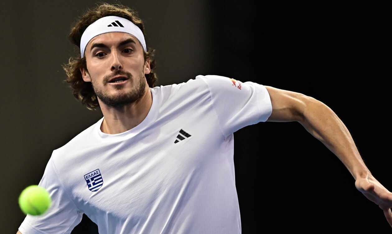 Davis Cup: Έχασε ο Τσιτσιπάς, αποκλείστηκε η Ελλάδα