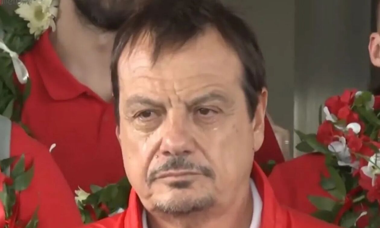 Δάκρυσε ο Εργκίν Αταμάν πριν την ομιλία του στην άφιξη της Τουρκίας (vid)