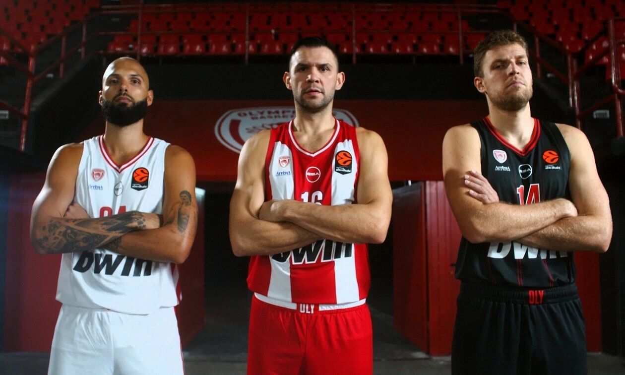 Ολυμπιακός: Οι νέες φανέλες για τη σεζόν 25-26 (vid)