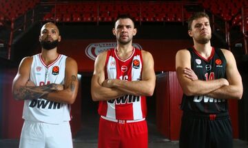Ολυμπιακός: Οι νέες φανέλες για τη σεζόν 25-26 (vid)