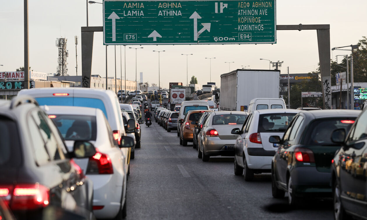 Κίνηση: Μποτιλιάρισμα σε κέντρο και Κηφισό 