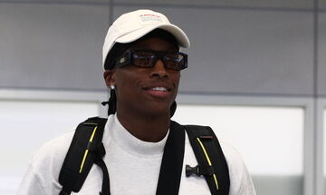 Ολυμπιακός: Έφτασε στην Αθήνα ο Νιλικινά (pics)