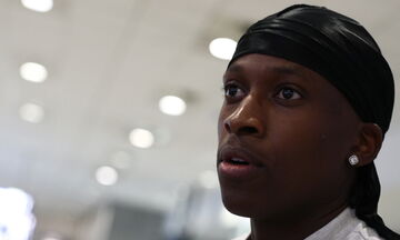 Νιλικίνα: «Ενθουσιασμένος που θα παίξω στον Ολυμπιακό» (vid)