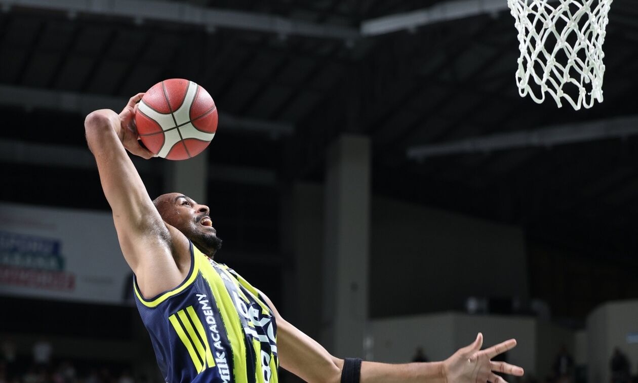 Ήττα-σοκ για τη Φενέρμπαχτσε, με buzzer beater (vid)