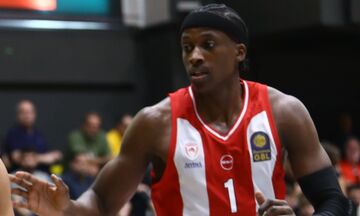 Αυτά έκανε ο Φρανκ Νιλικίνα στο ντεμπούτο του με τον Ολυμπιακό (vid)