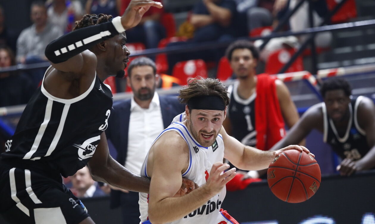 Πανιώνιος-Μπουργκ 56-66: Άργησε πολύ και δεν πρόλαβε