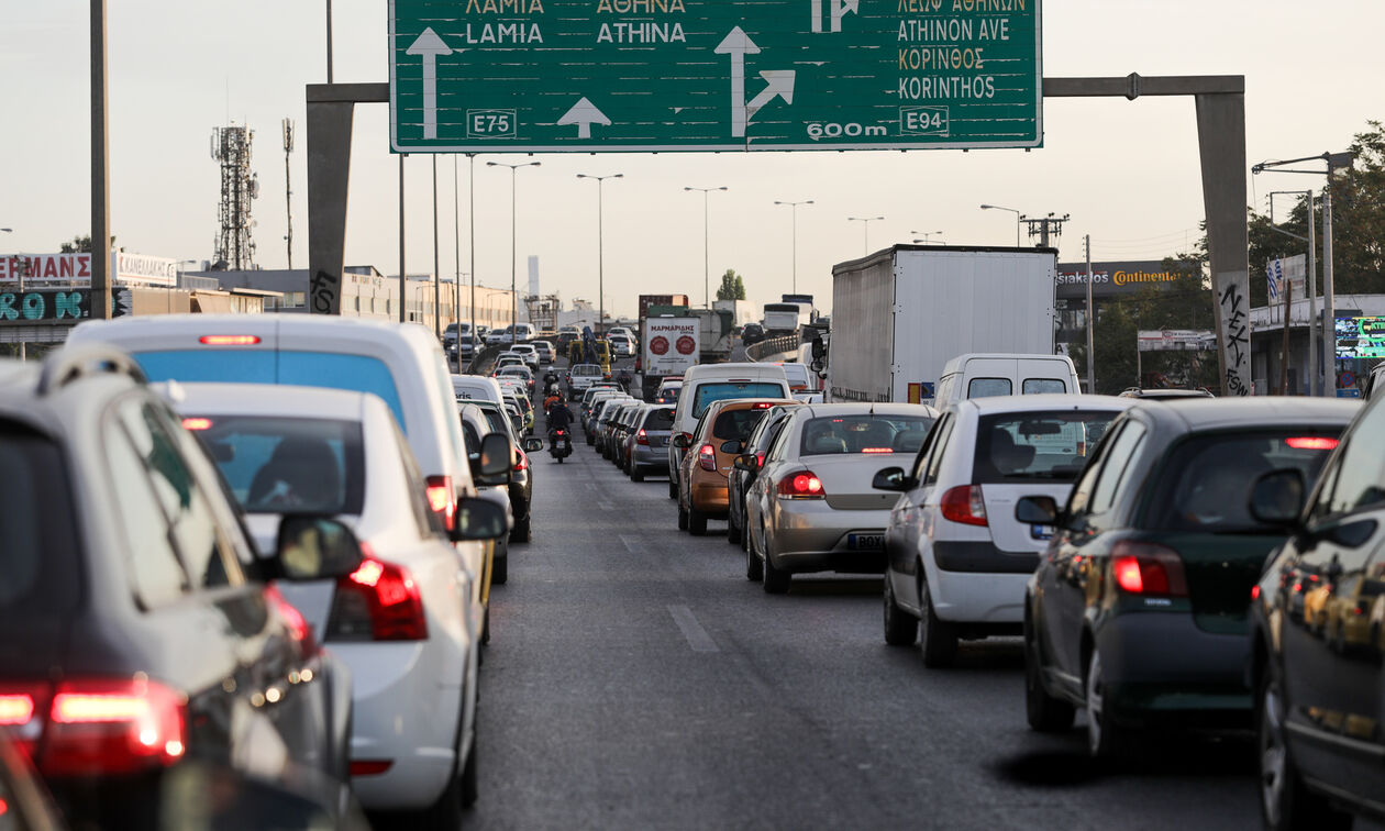 Μποτιλιάρισμα από νωρίς στον Κηφισό, 25λεπτες καθυστερήσεις στην Αττική Οδό