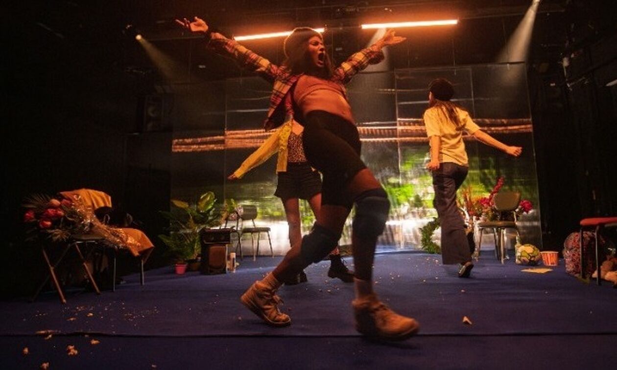 IRЯINA στο Θέατρο Τέχνης