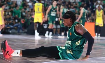 Παναθηναϊκός: Αποχώρησε τραυματίας ο Χολμς