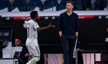 Συγγνώμη του Βινίσιους σε όλους πλην... Τσάμπι Αλόνσο!