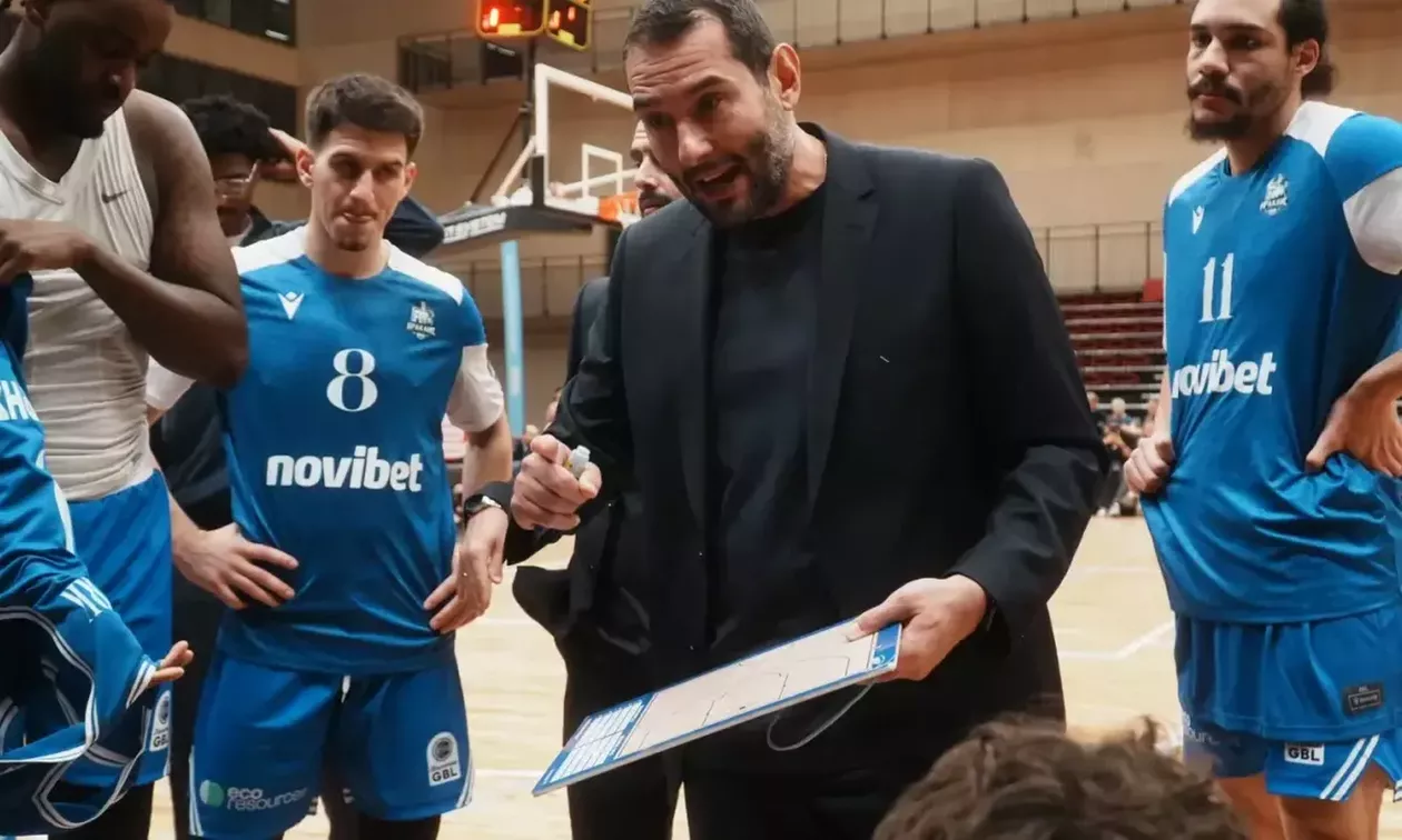 Καραποστόλου: «Χάσαμε το μυαλό μας στη δεύτερη περίοδο, αλλά ήμασταν ψύχραιμοι στα κρίσιμα σημεία»