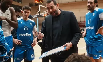 Καραποστόλου: «Χάσαμε το μυαλό μας στη δεύτερη περίοδο, αλλά ήμασταν ψύχραιμοι στα κρίσιμα σημεία»