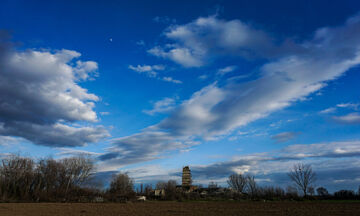 Καιρός: Μικρή άνοδος της θερμοκρασίας και τοπικές βροχές