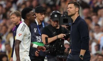 Τσάμπι Αλόνσο: «Εκτελεστής είναι ο Εμπαπέ, θύμωσα με το χαμένο πέναλτι του Βινίσιους» (vid)