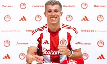 Ολυμπιακός: Ανανέωσε ο Κοστίνια!