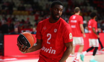 Ολυμπιακός - Καρδίτσα: Επέστρεψε στα παρκέ ο Έβανς, με εύστοχο τρίποντο (vid)