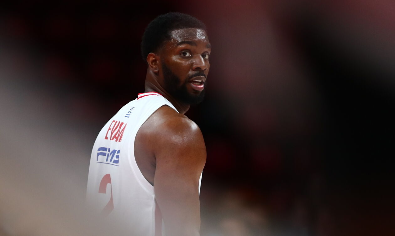 Έβανς: «Σας ευχαριστώ για το θερμό καλωσόρισμα» (pic)