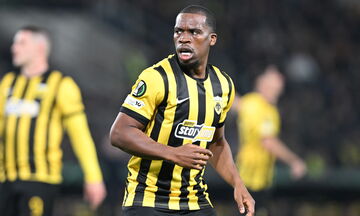 ΑΕΚ: Υπέστη θλάση ο Ντέρεκ Κουτέσα