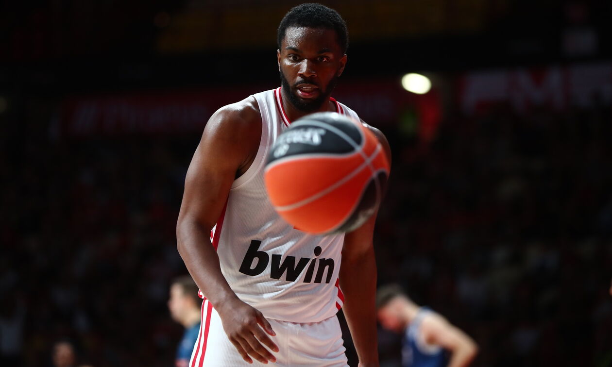 ΚΑΕ Ολυμπιακός για Έβανς: «Πιο δυνατός από ποτέ!» (vid)