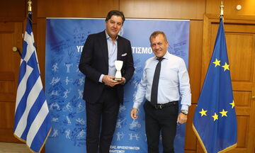 Συνάντηση του Ντέγιαν Μποντιρόγκα με τον Γιάννη Βρούτση 