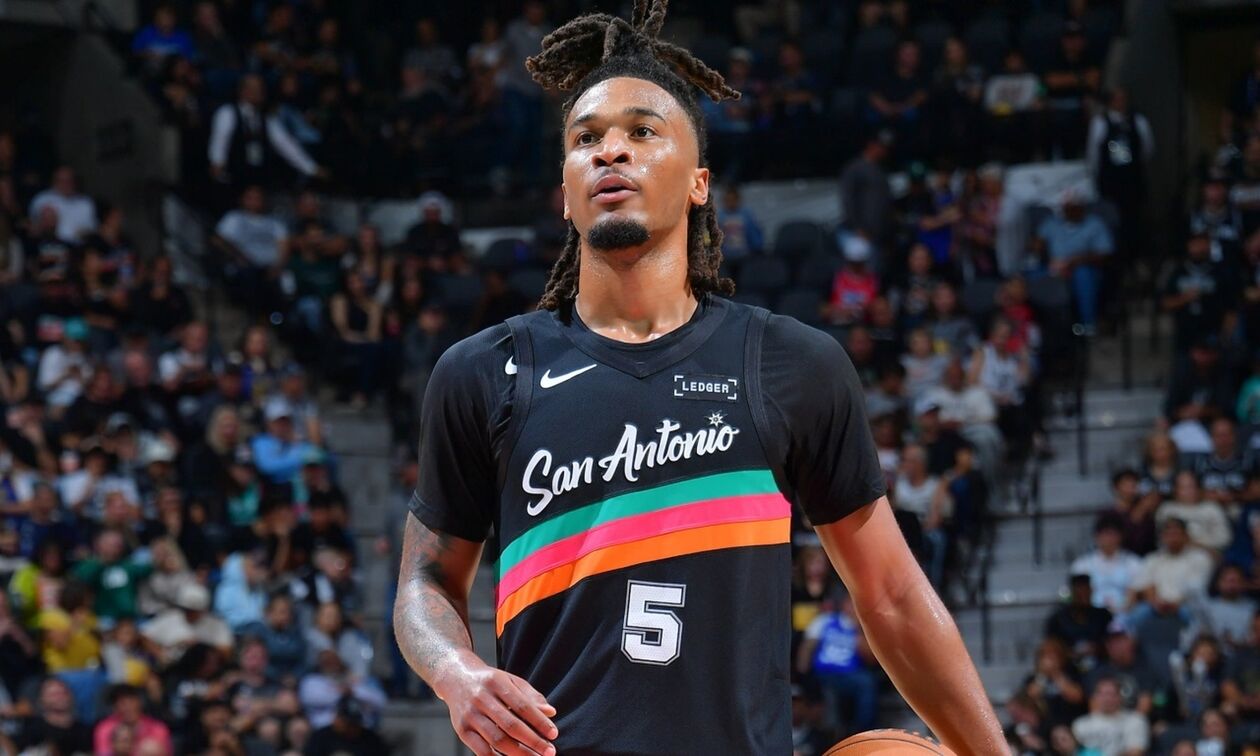 Σαν Αντόνιο Σπερς: Εκτός για τρεις εβδομάδες ο Καστλ, παίρνει θέση στο ροτέισον ο Τζόουνς-Γκαρσία