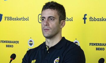 Παραμένει General Manager της Φενέρμπαχτσε ο Ντεριά Γιανιέρ 