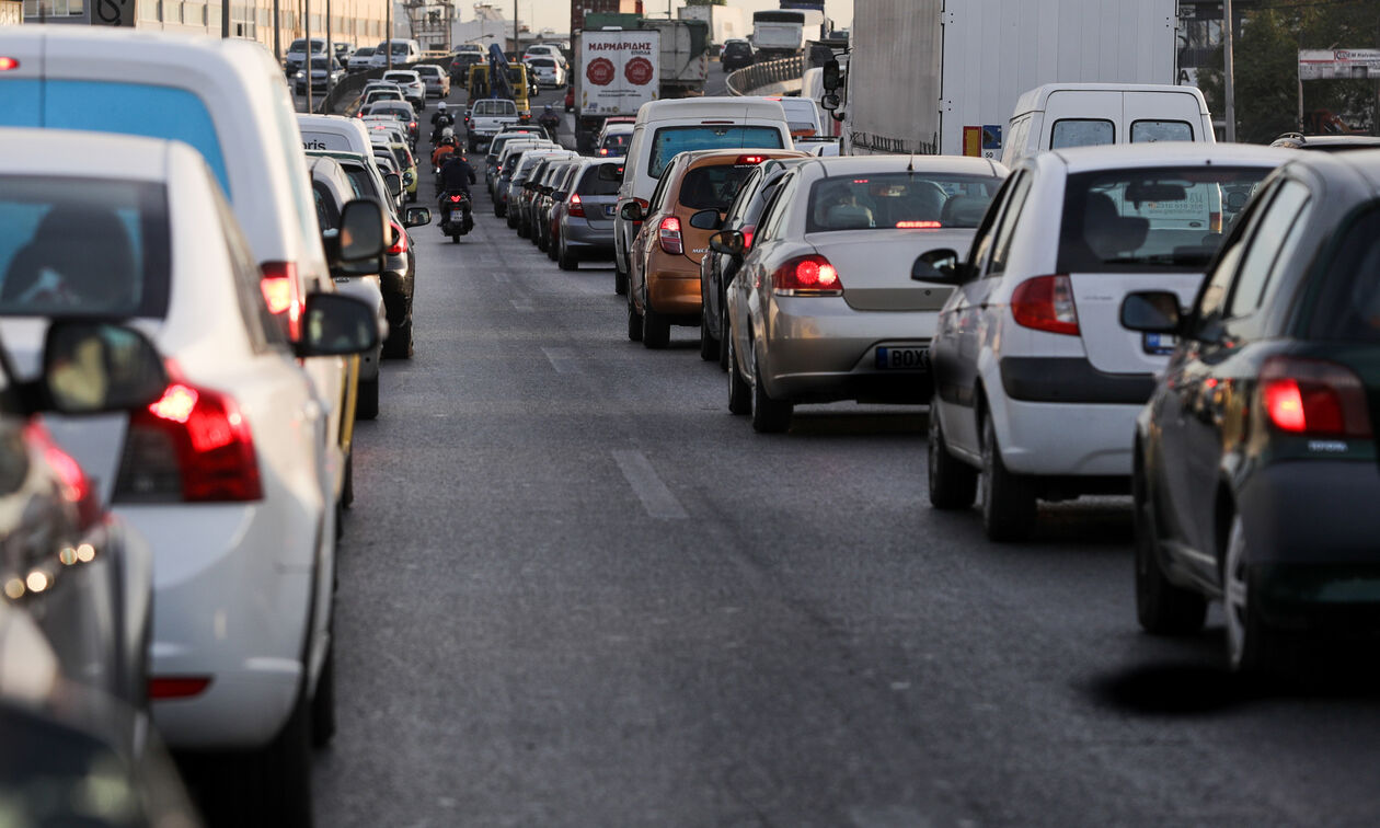 Κίνηση: Μποτιλιάρισμα σε Κηφισό και κέντρο 