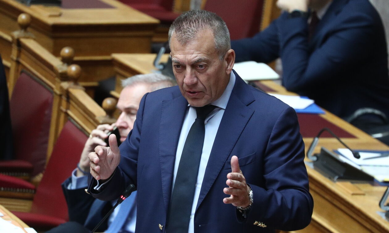 Ο Βρούτσης απαγόρευσε τη μετακίνηση οπαδών του Παναθηναϊκού στις Σέρρες