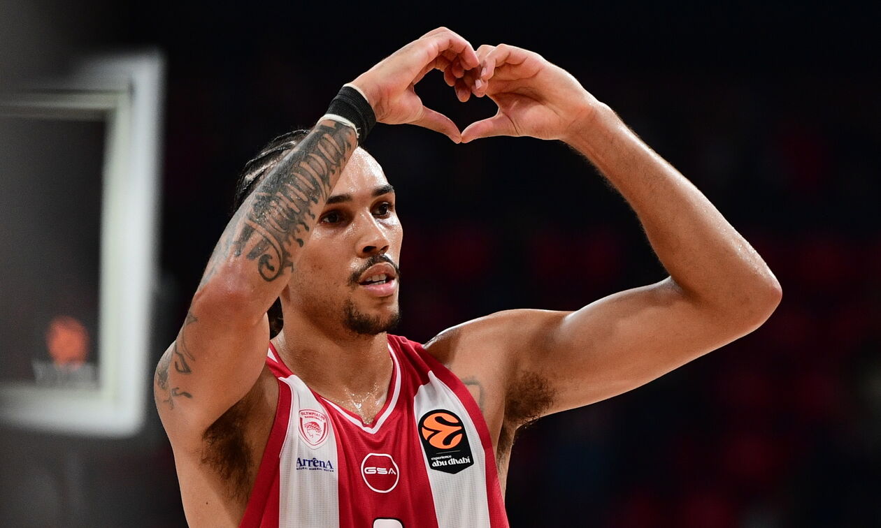 Ουόρντ: «Δεν βιάστηκα, μίλησα με τους γιατρούς»