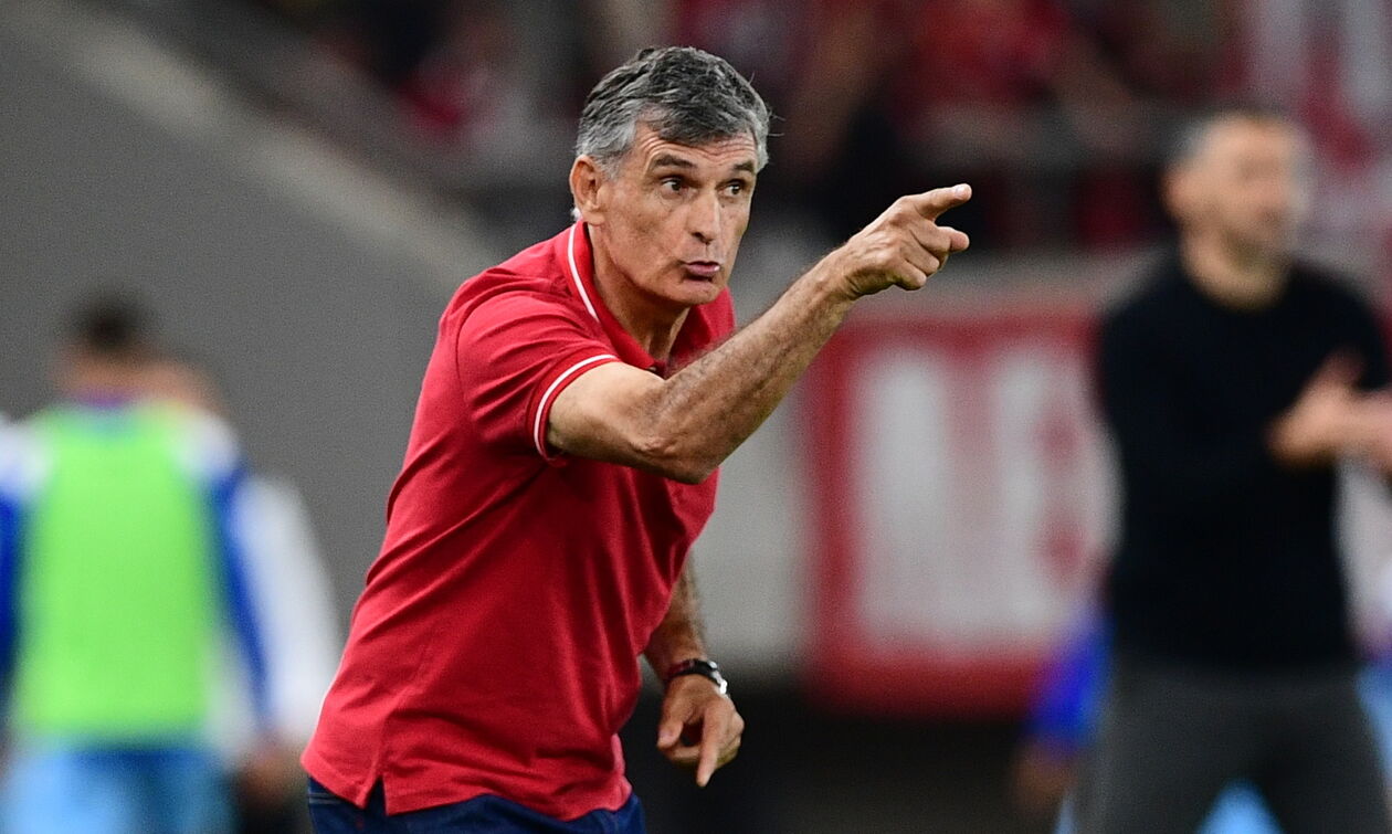 Καλά κάνει και τους τα... χώνει ο Μεντιλίμπαρ! 