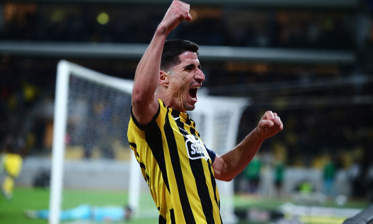 Μάνταλος: «Κάναμε γεμάτο παιχνίδι - Απίστευτο το συναίσθημα όταν σε χειροκροτεί όλο το γήπεδο»