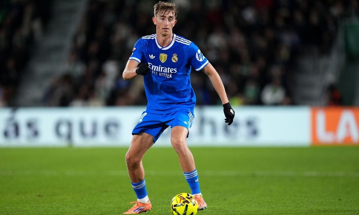 Νέο πρόβλημα για τη Ρεάλ: Αμφίβολος ο Ντιν Χιούισεν 