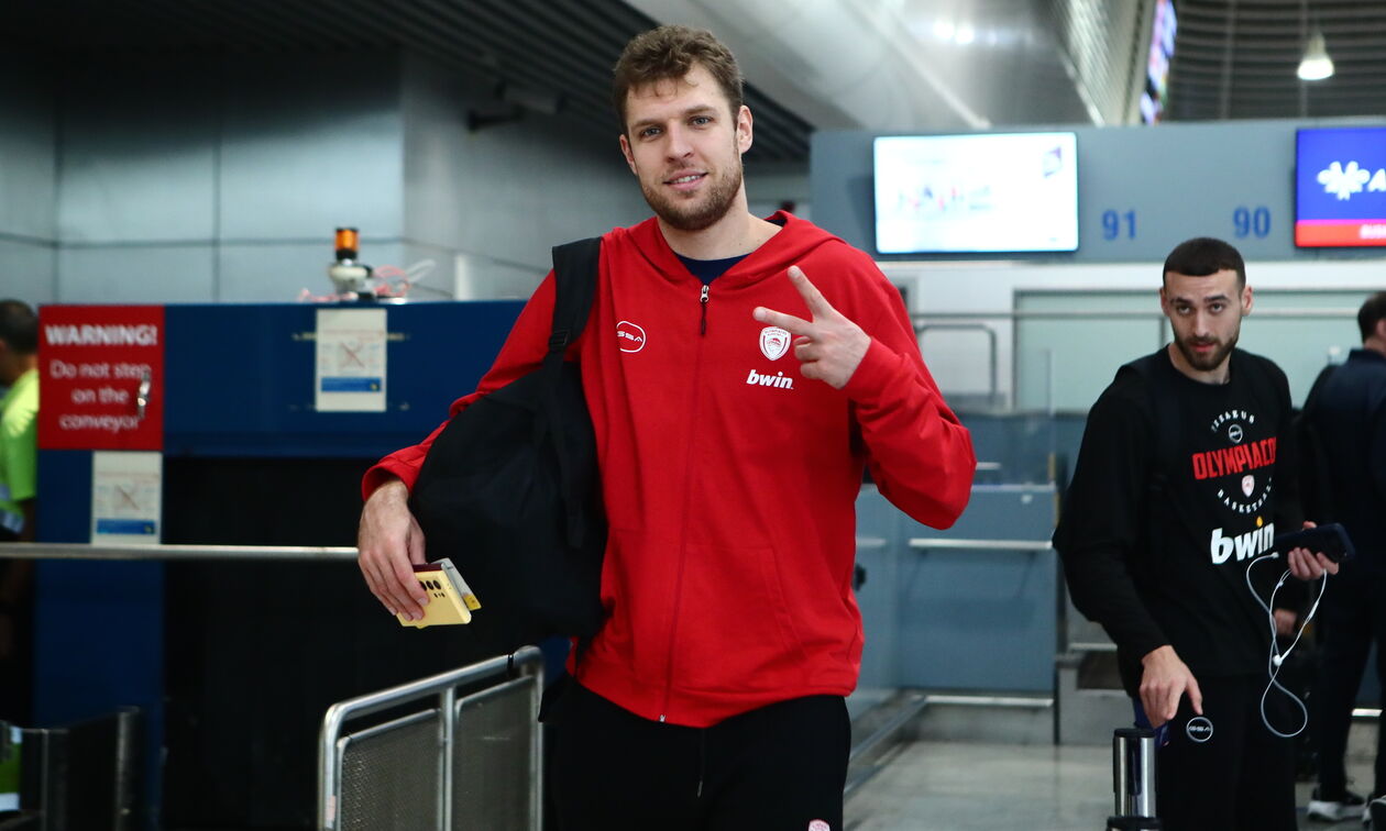 LIVE: Ερυθρός Αστέρας  - Ολυμπιακός (20:30)