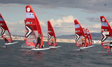Ιστιοπλοΐα: Μόλις μία ιστιοδρομία έγινε χθες στους άνδρες στο iQFOiL