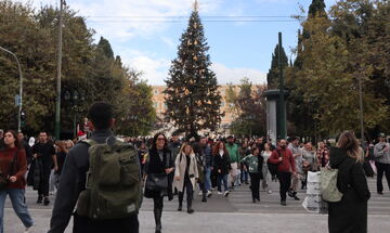 Πότε ξεκινά το εορταστικό ωράριο των Χριστουγέννων στην Αθήνα - Όλα όσα πρέπει να γνωρίζετε