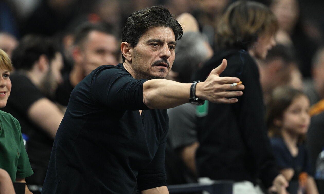 Γιαννακόπουλος: «Έχει τέτοια άνεση οικονομικά ξαφνικά;»