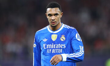 Πλήγμα για τη Ρεάλ: Εκτός μέχρι το 2026 ο Αλεξάντερ-Άρνολντ 