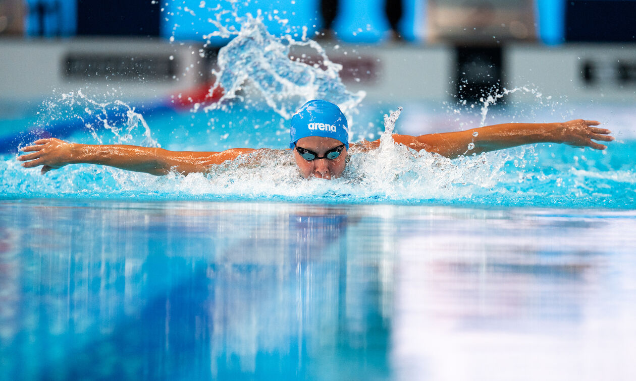 Η Άννα Ντουντουνάκη και η Γεωργία Δαμασιώτη προκρίθηκαν στα ημιτελικά των 100μ πεταλούδα