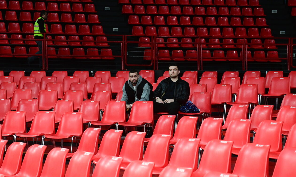 Ολυμπιακός: Κάντε επιτέλους κάτι με το ΣΕΦ 