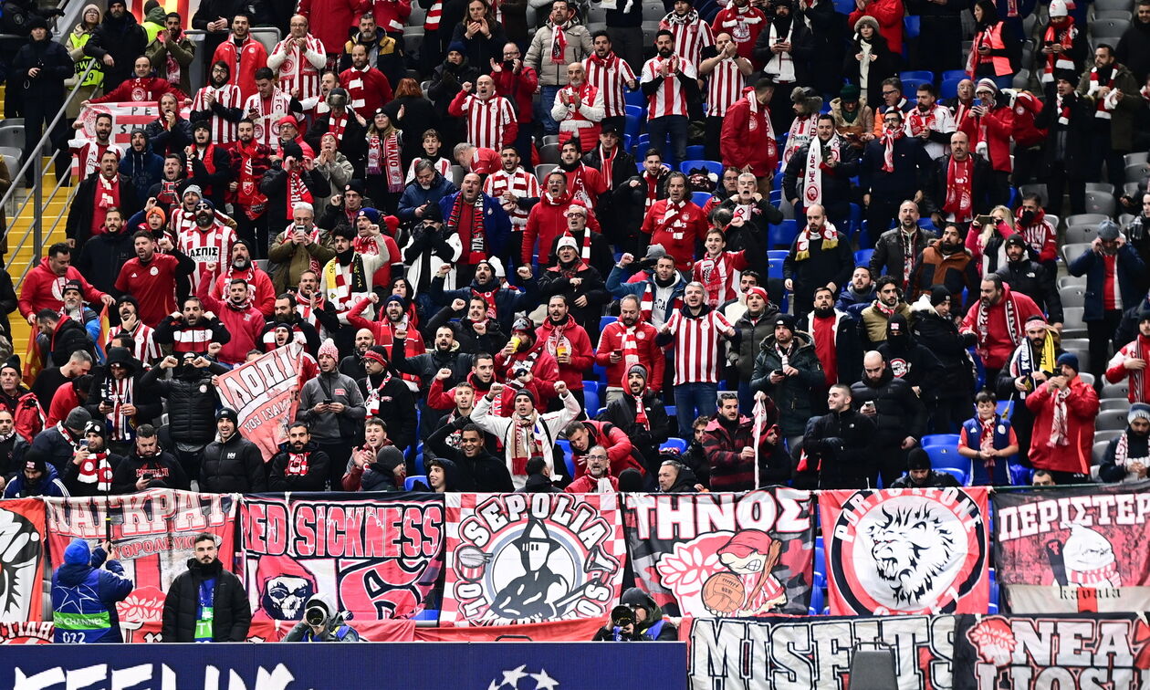 Εντυπωσιακή παρουσία ο κόσμος του Ολυμπιακού (vid)