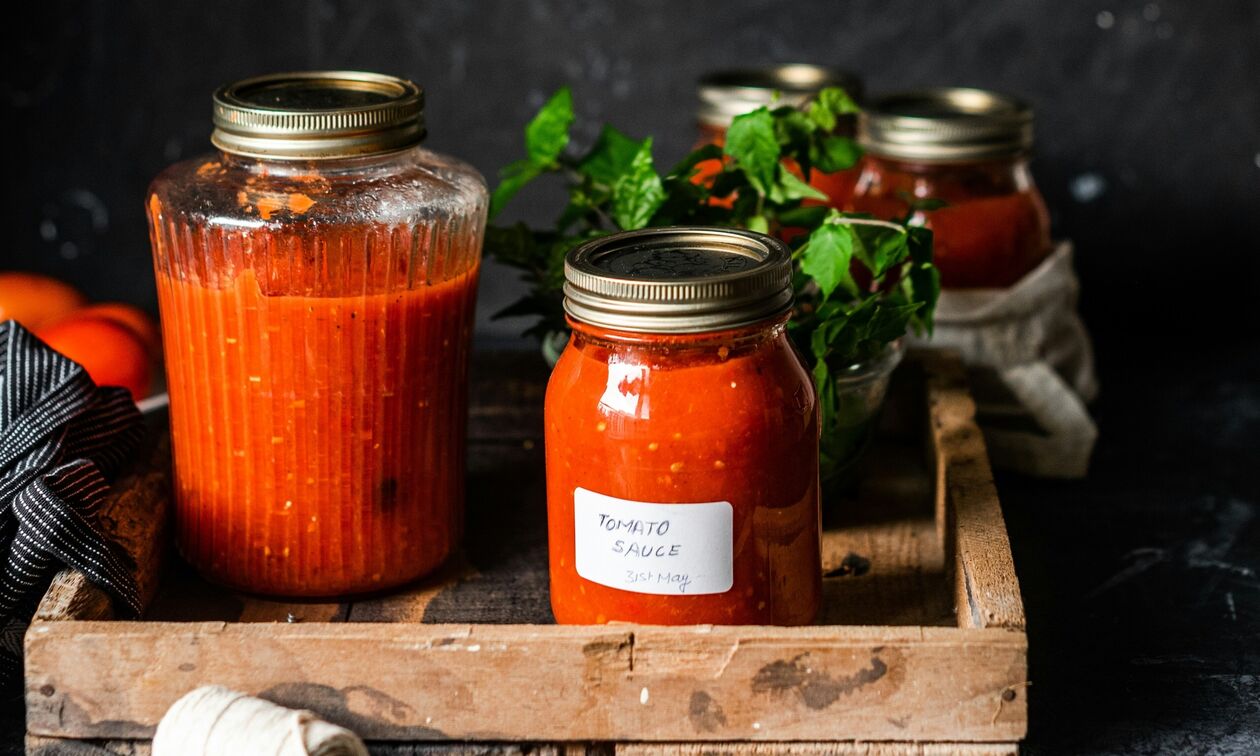 Οι τροφές και τα ροφήματα που κιτρινίζουν τα δόντια μας